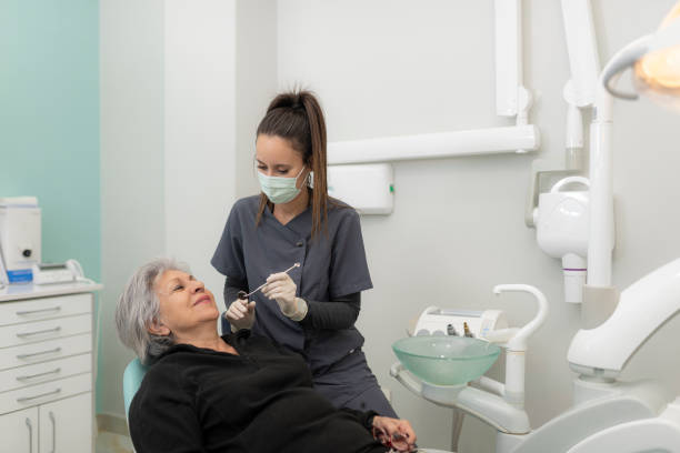 Best Emergency Root Canal Treatment in Knoxvle, IL