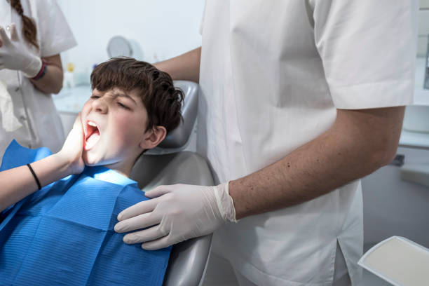 Best Cosmetic Emergency Dentistry in Knoxvle, IL